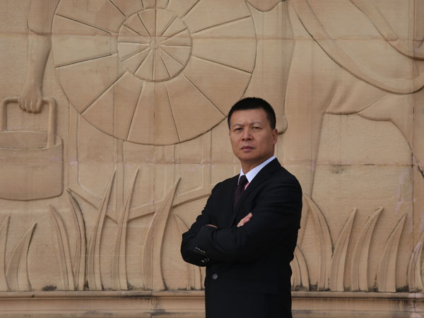 李山博士.jpg